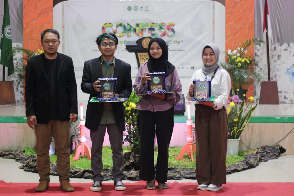 Selamat dan Sukses Kepada Dina Deviarti, Sebagai Aktivis Terbaik 2 IAIN Cirebon