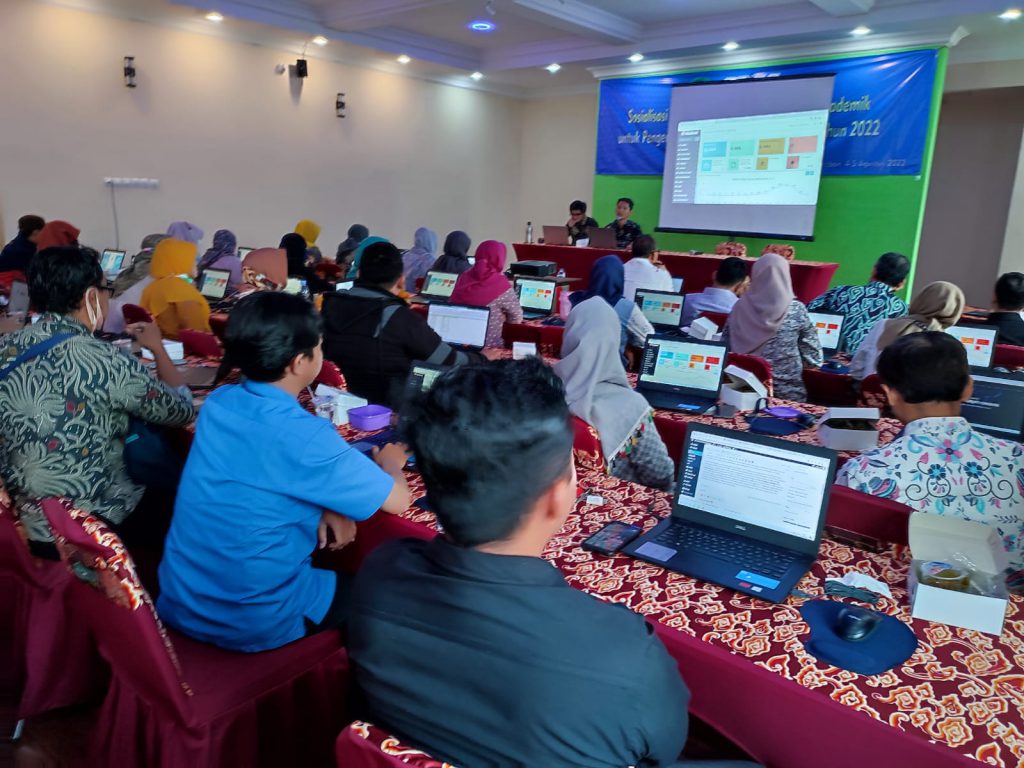 Praktek Penggunaan E-Akademik